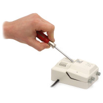 Hišni antenski ojačevalnik ALCAD AI-200 FM/VHF/UHF, 2 izhoda, 14/24 dB